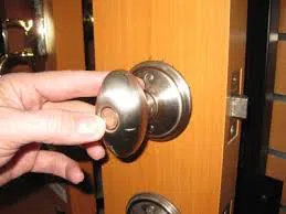 Locksmith Master Store Houston, TX 713-357-0768 - door-unlock